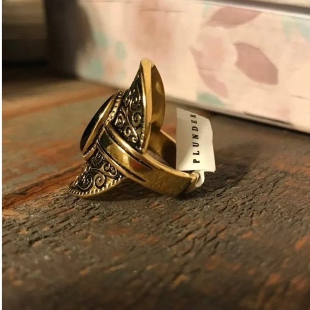 Plunder Primrose Ring Black Gold Staement - Picture 3 of 3